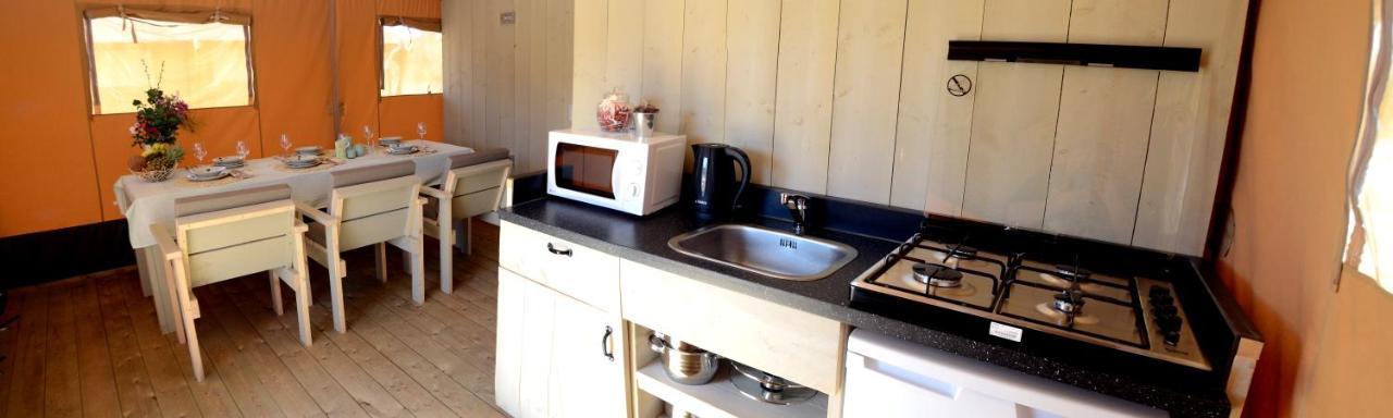 Grande Glamping Hotell Biograd Na Moru Exteriör bild