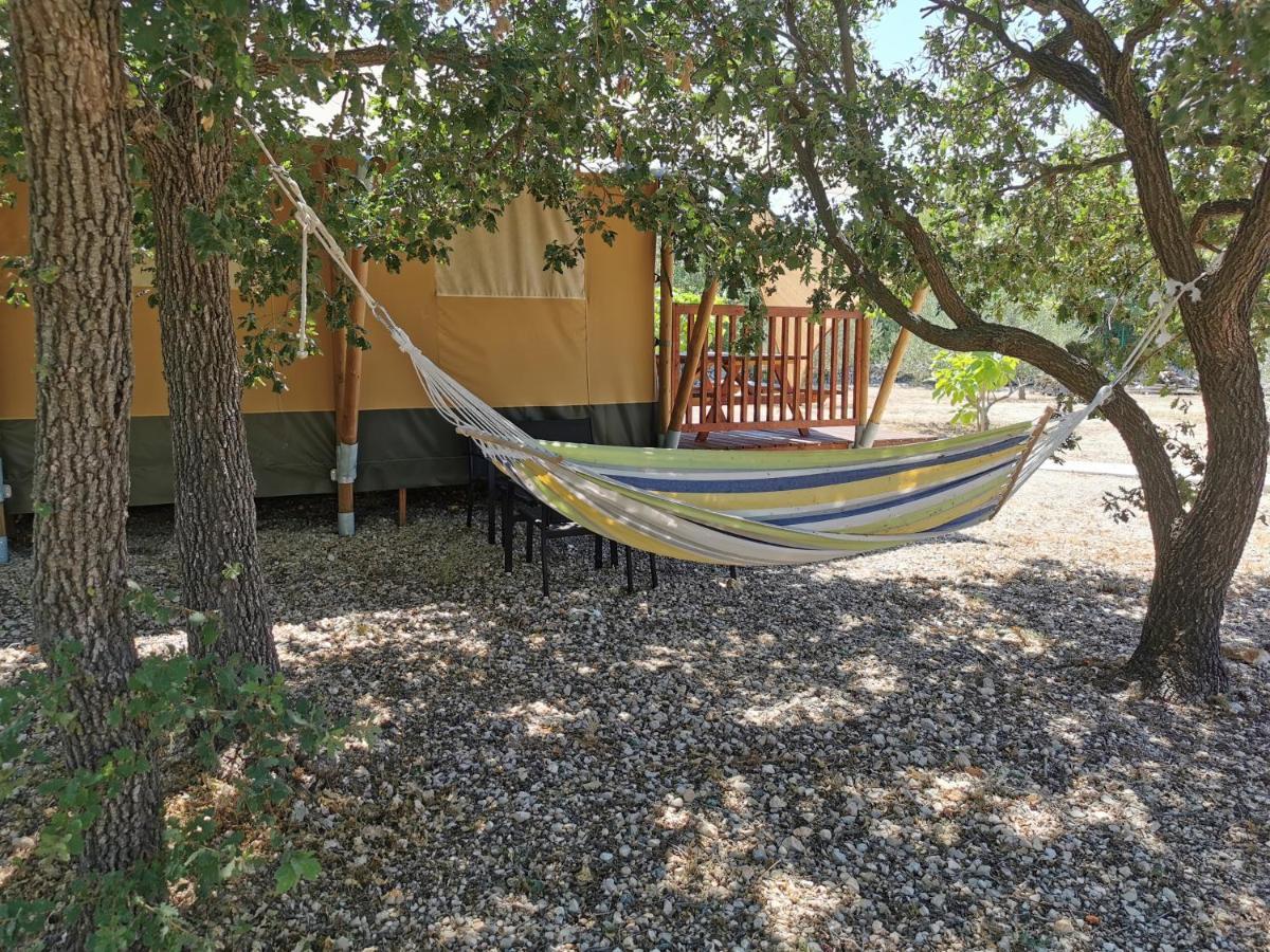 Grande Glamping Hotell Biograd Na Moru Exteriör bild