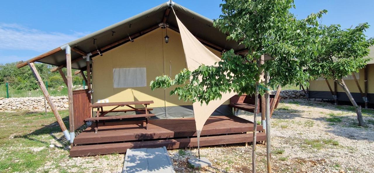 Grande Glamping Hotell Biograd Na Moru Exteriör bild