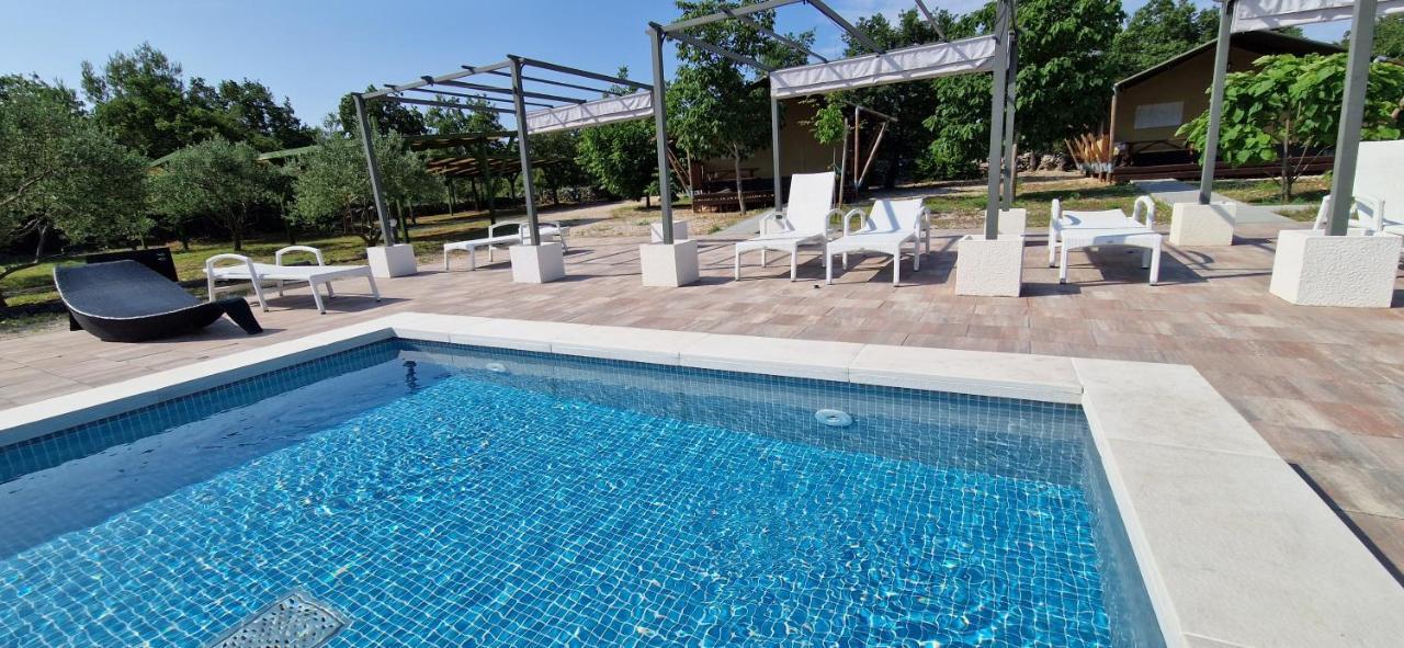 Grande Glamping Hotell Biograd Na Moru Exteriör bild