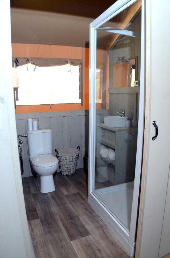 Grande Glamping Hotell Biograd Na Moru Exteriör bild