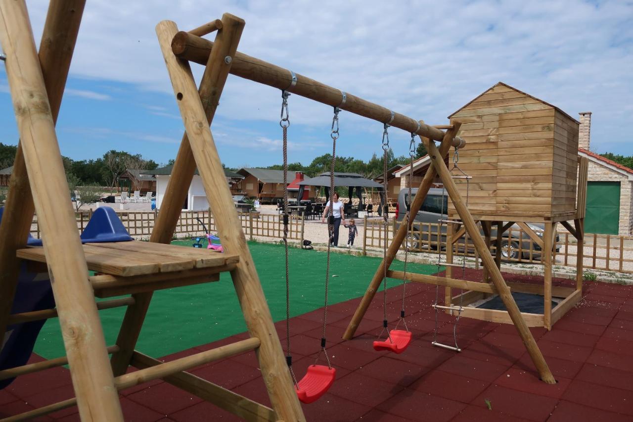 Grande Glamping Hotell Biograd Na Moru Exteriör bild